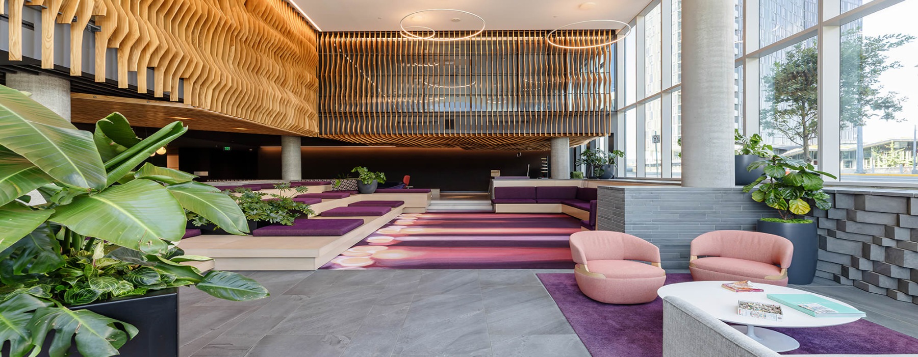 beautiful, spacious lobby